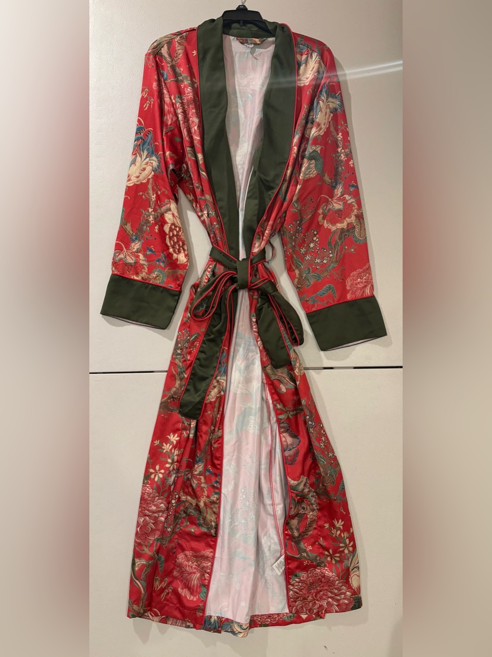 Pottery Barn Dahlia Kimono Robe Red Floral Satin Long Dressing Gown Size Large - Picture 2 of 8